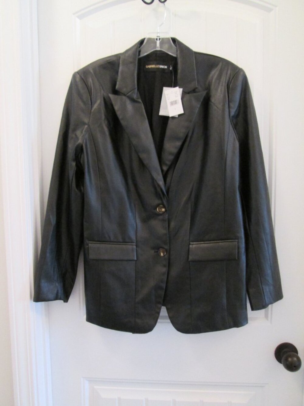 Gabrielle Union Faux Leather Blazer Black Sz L NWT - Picture 3 of 8